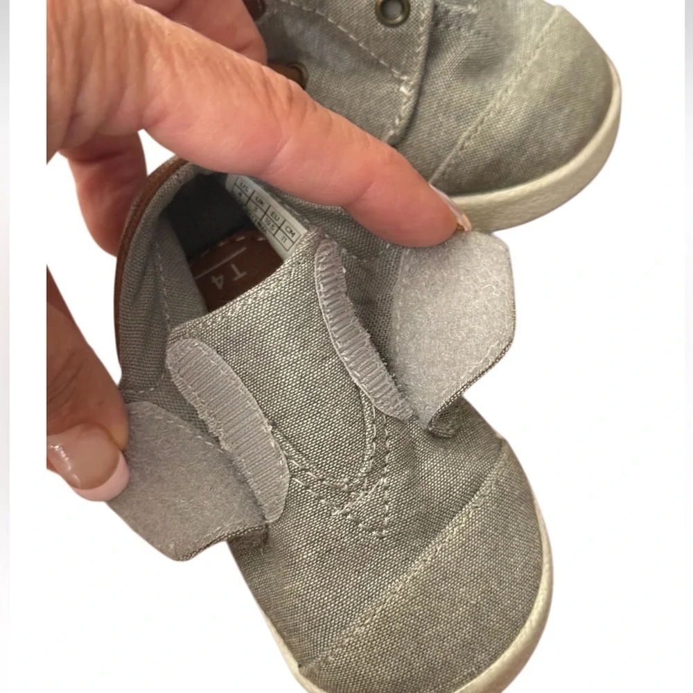 Toms Kids Bimini Canvas High-Top Shoes in Gray and Tan-Size 4